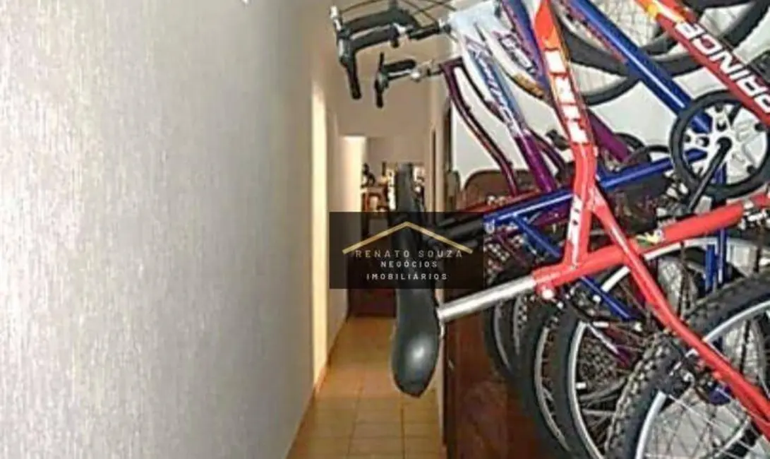 Sobrado com 3 quartos à venda, 250m2 em Peruibe - SP - imagem 7 Foto 7 de Sobrado com 3 quartos à venda, 250m2 em Peruibe - SP