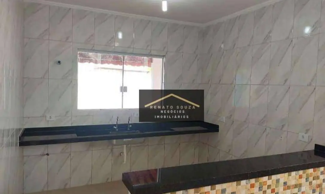 Foto 9 de Casa com 2 quartos à venda, 125m2 em Peruibe - SP