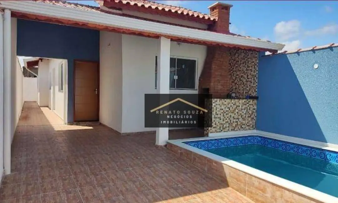 Foto 1 de Casa com 2 quartos à venda, 125m2 em Peruibe - SP