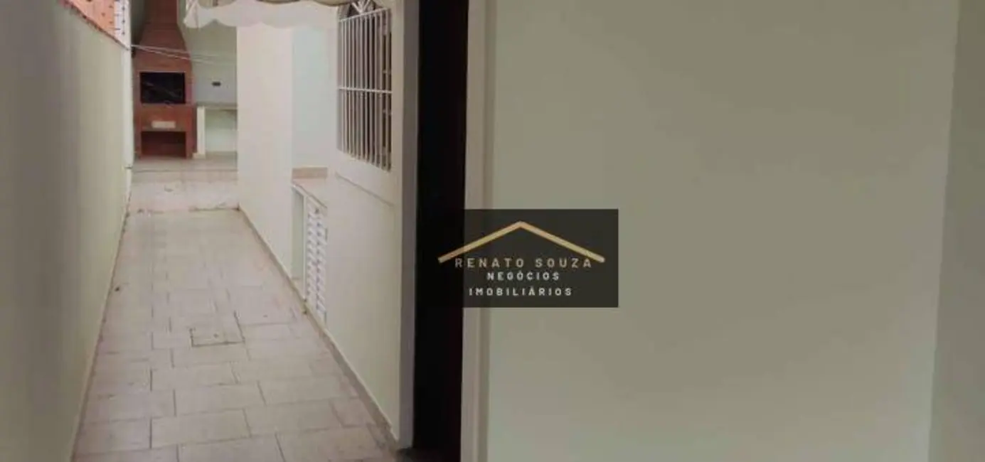 Casa com 3 quartos à venda, 250m2 em Peruibe - SP - imagem 4 Foto 4 de Casa com 3 quartos à venda, 250m2 em Peruibe - SP