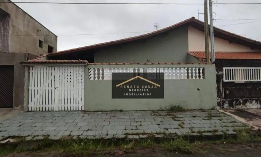 Casa com 2 quartos à venda, 125m2 em Peruibe - SP - imagem 2 Foto 2 de Casa com 2 quartos à venda, 125m2 em Peruibe - SP