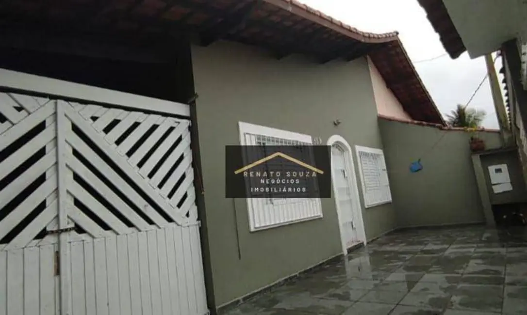 Foto 1 de Casa com 2 quartos à venda, 125m2 em Peruibe - SP