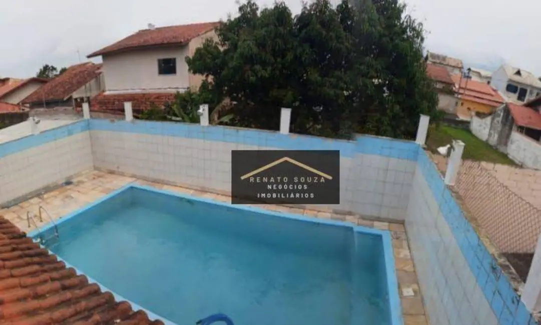 Foto 1 de Sobrado com 4 quartos à venda, 250m2 em Peruibe - SP