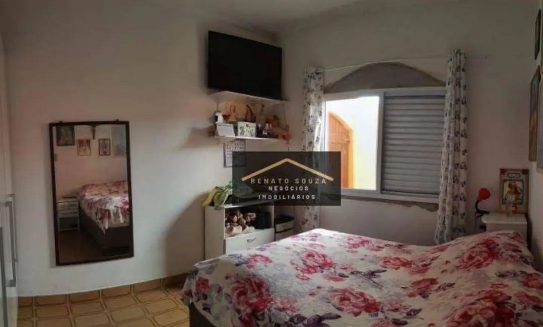 Sobrado com 4 quartos à venda, 250m2 em Peruibe - SP - imagem 9 Foto 9 de Sobrado com 4 quartos à venda, 250m2 em Peruibe - SP