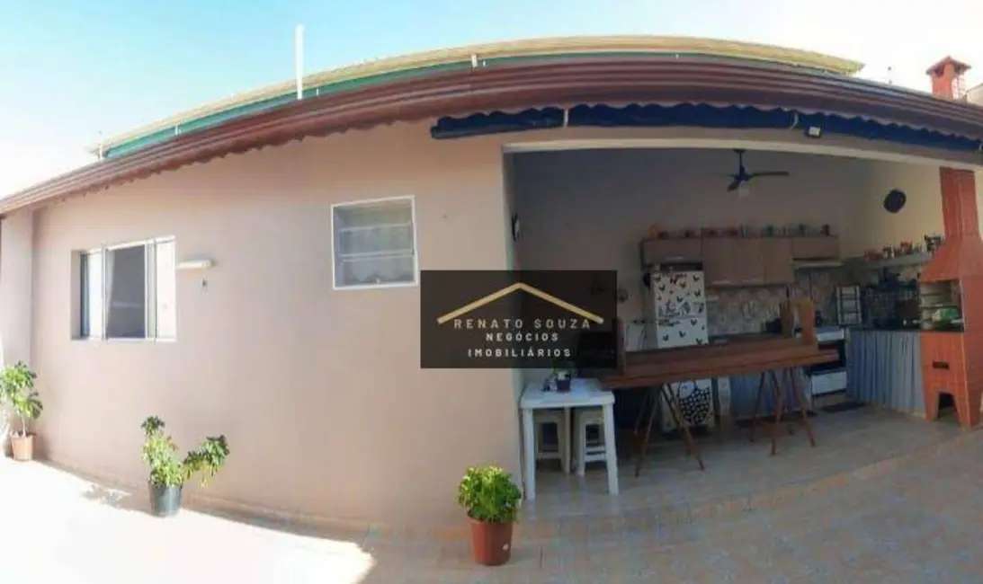 Casa com 3 quartos à venda, 250m2 em Peruibe - SP - imagem 7 Foto 7 de Casa com 3 quartos à venda, 250m2 em Peruibe - SP