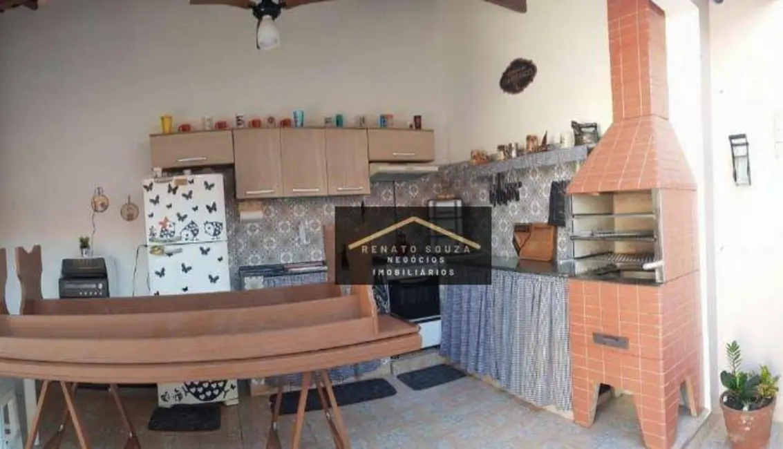 Casa com 3 quartos à venda, 250m2 em Peruibe - SP - imagem 8 Foto 8 de Casa com 3 quartos à venda, 250m2 em Peruibe - SP