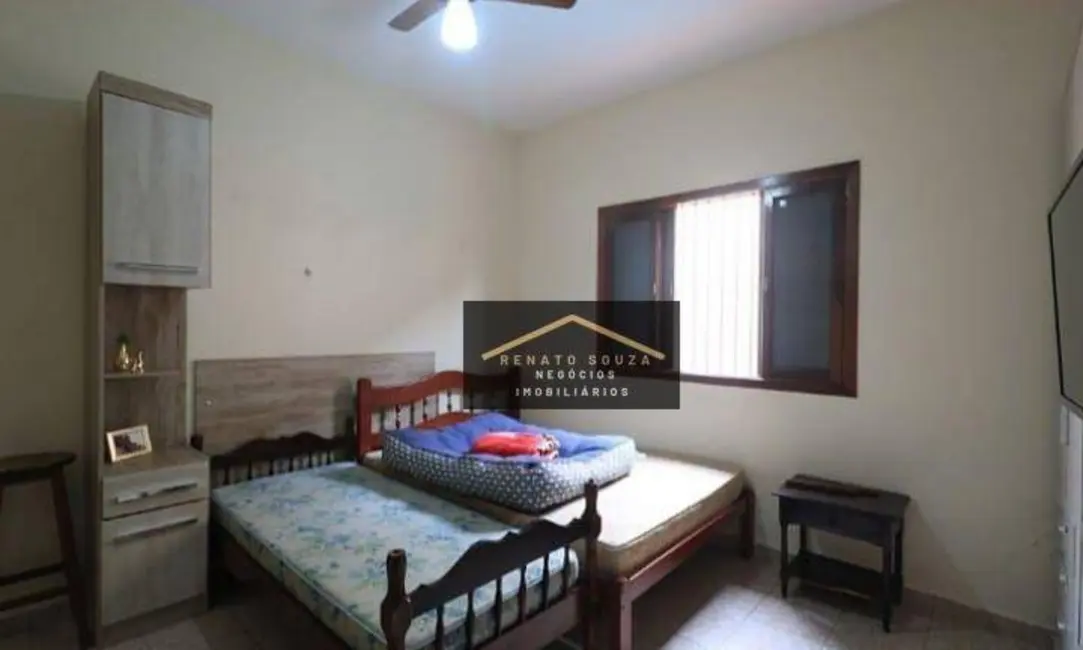 Casa com 3 quartos à venda, 250m2 em Peruibe - SP - imagem 9 Foto 9 de Casa com 3 quartos à venda, 250m2 em Peruibe - SP