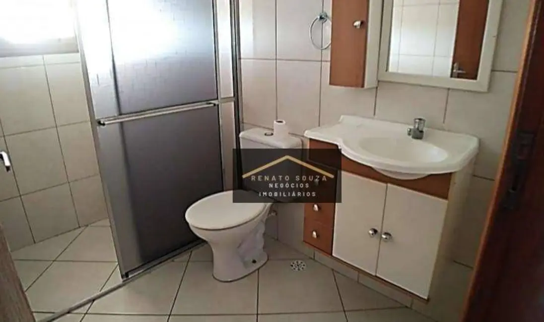 Sobrado com 3 quartos à venda, 250m2 em Peruibe - SP - imagem 9 Foto 9 de Sobrado com 3 quartos à venda, 250m2 em Peruibe - SP