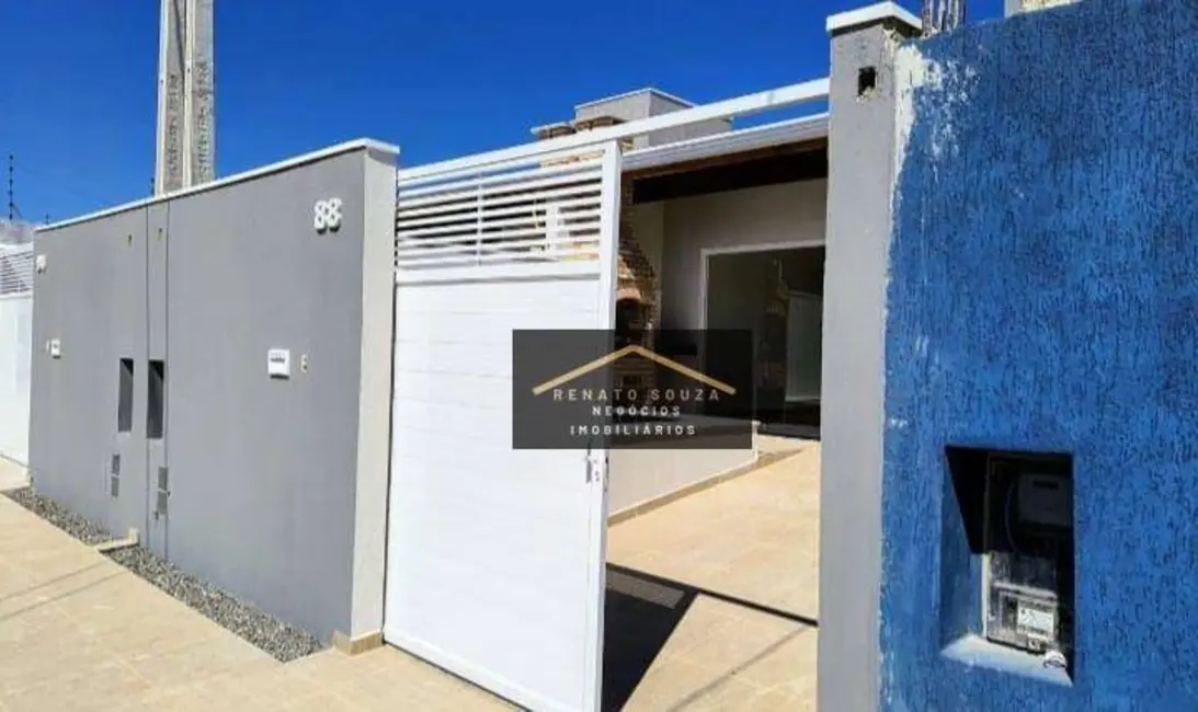 Foto 3 de Casa com 2 quartos à venda, 125m2 em Peruibe - SP