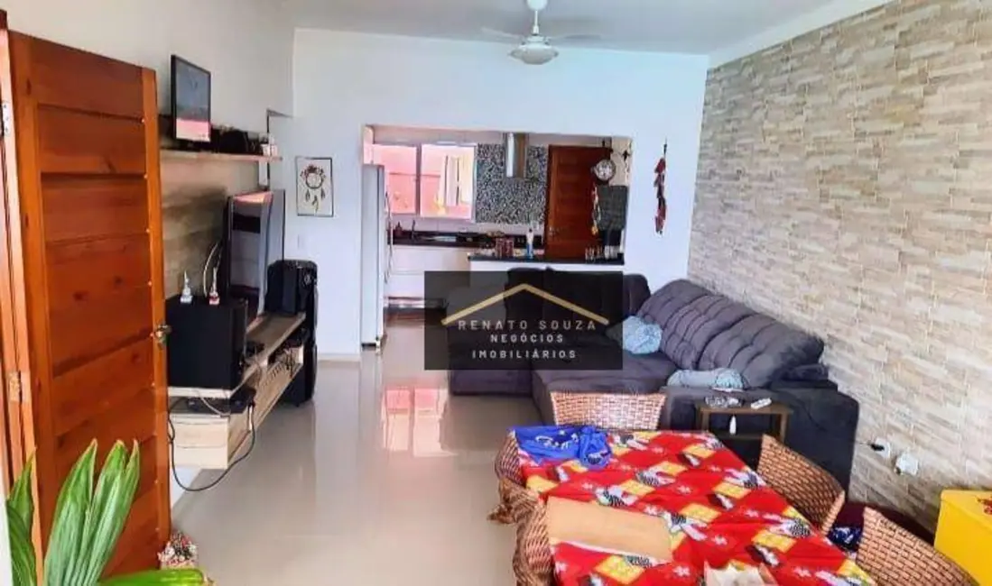 Casa com 3 quartos à venda, 250m2 em Peruibe - SP - imagem 4 Foto 4 de Casa com 3 quartos à venda, 250m2 em Peruibe - SP