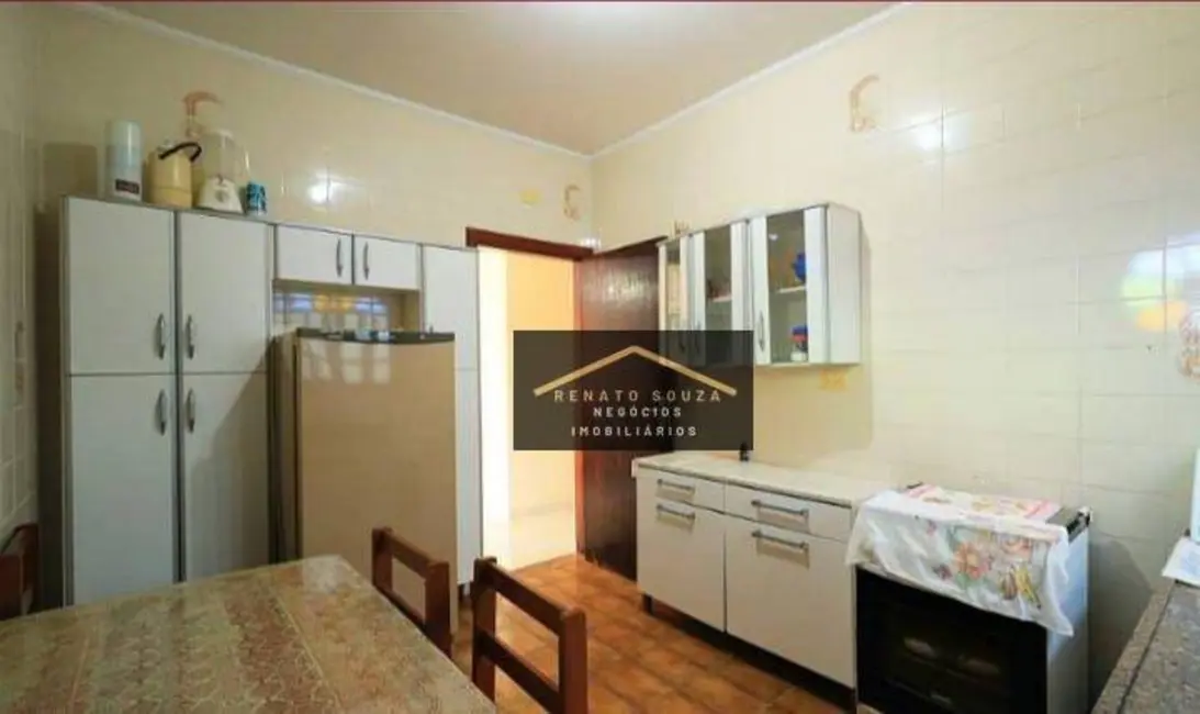 Casa com 3 quartos à venda, 250m2 em Peruibe - SP - imagem 5 Foto 5 de Casa com 3 quartos à venda, 250m2 em Peruibe - SP