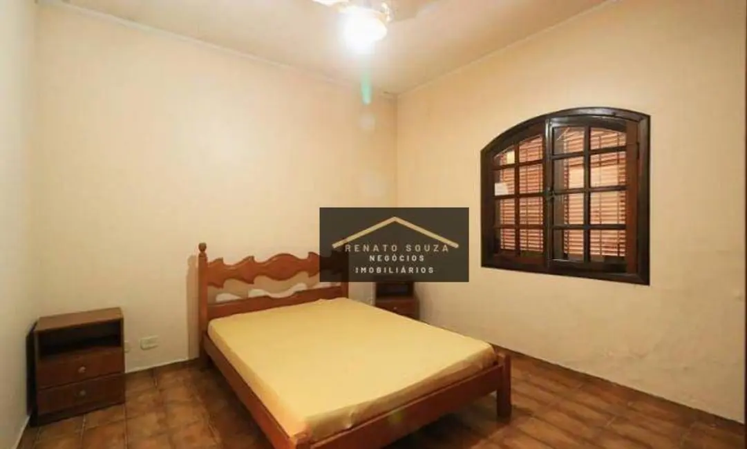 Casa com 3 quartos à venda, 250m2 em Peruibe - SP - imagem 7 Foto 7 de Casa com 3 quartos à venda, 250m2 em Peruibe - SP