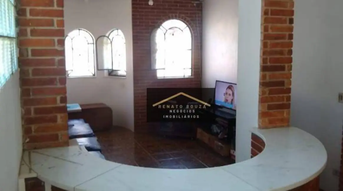 Sobrado com 3 quartos à venda, 250m2 em Peruibe - SP - imagem 5 Foto 5 de Sobrado com 3 quartos à venda, 250m2 em Peruibe - SP