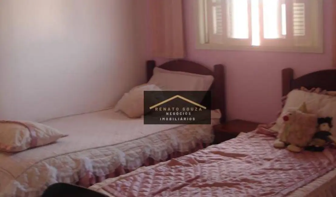 Sobrado com 4 quartos à venda, 193m2 em Peruibe - SP - imagem 8 Foto 8 de Sobrado com 4 quartos à venda, 193m2 em Peruibe - SP