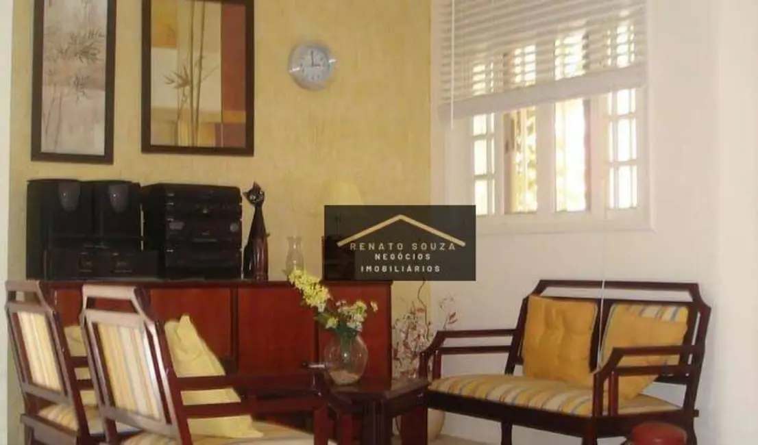 Sobrado com 4 quartos à venda, 193m2 em Peruibe - SP - imagem 5 Foto 5 de Sobrado com 4 quartos à venda, 193m2 em Peruibe - SP