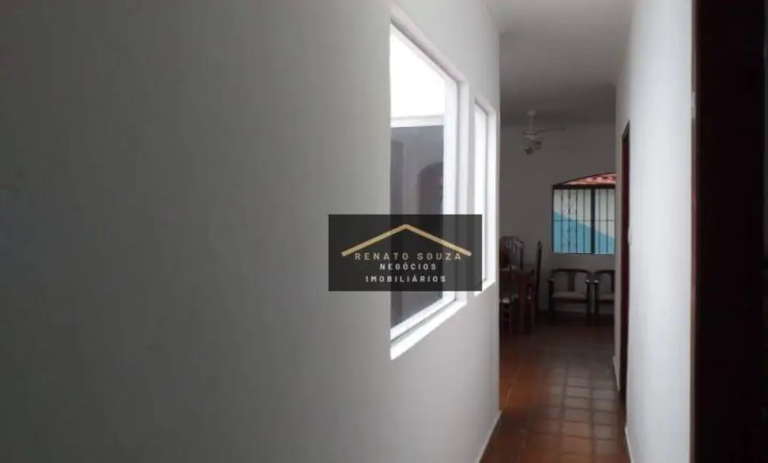 Foto 8 de Casa com 3 quartos à venda, 250m2 em Peruibe - SP