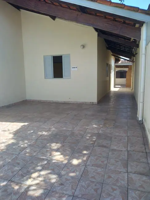 Casa com 2 quartos à venda, 180m2 em Peruibe - SP - imagem 1 Foto 1 de Casa com 2 quartos à venda, 180m2 em Peruibe - SP