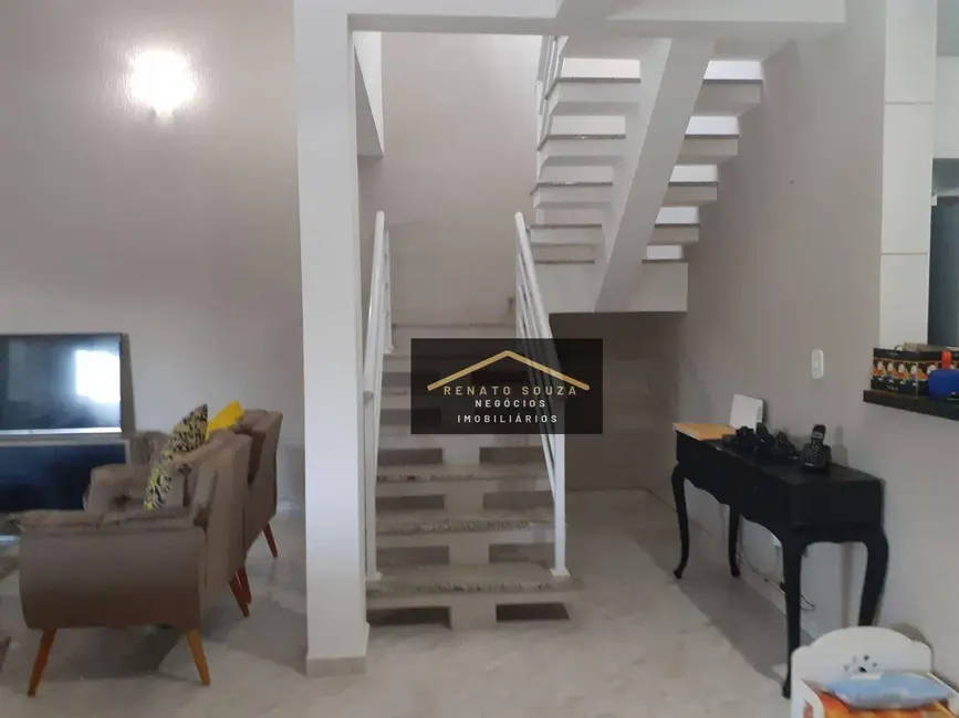 Sobrado com 4 quartos à venda, 260m2 em Peruibe - SP - imagem 7 Foto 7 de Sobrado com 4 quartos à venda, 260m2 em Peruibe - SP