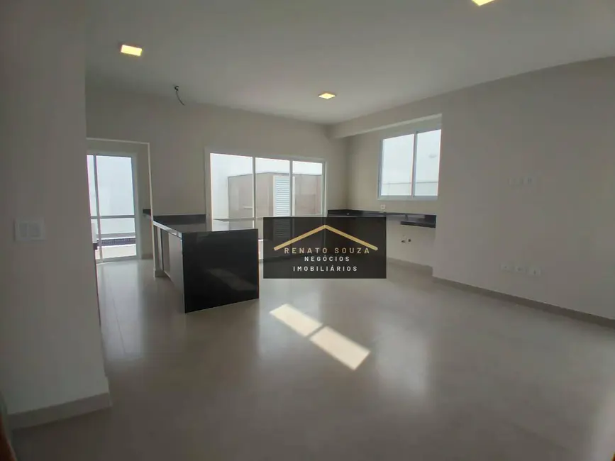 Casa com 3 quartos à venda, 250m2 em Peruibe - SP - imagem 9 Foto 9 de Casa com 3 quartos à venda, 250m2 em Peruibe - SP