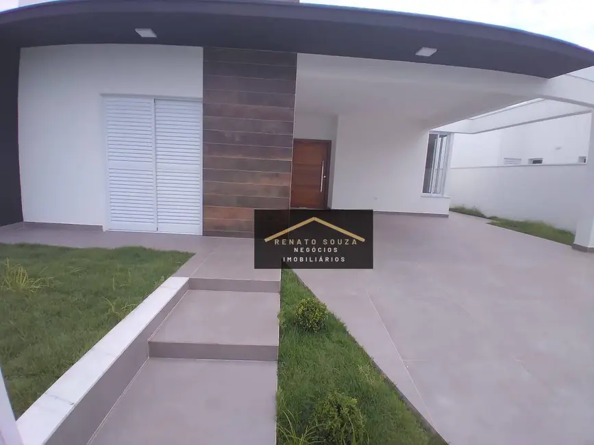 Casa com 3 quartos à venda, 250m2 em Peruibe - SP - imagem 4 Foto 4 de Casa com 3 quartos à venda, 250m2 em Peruibe - SP