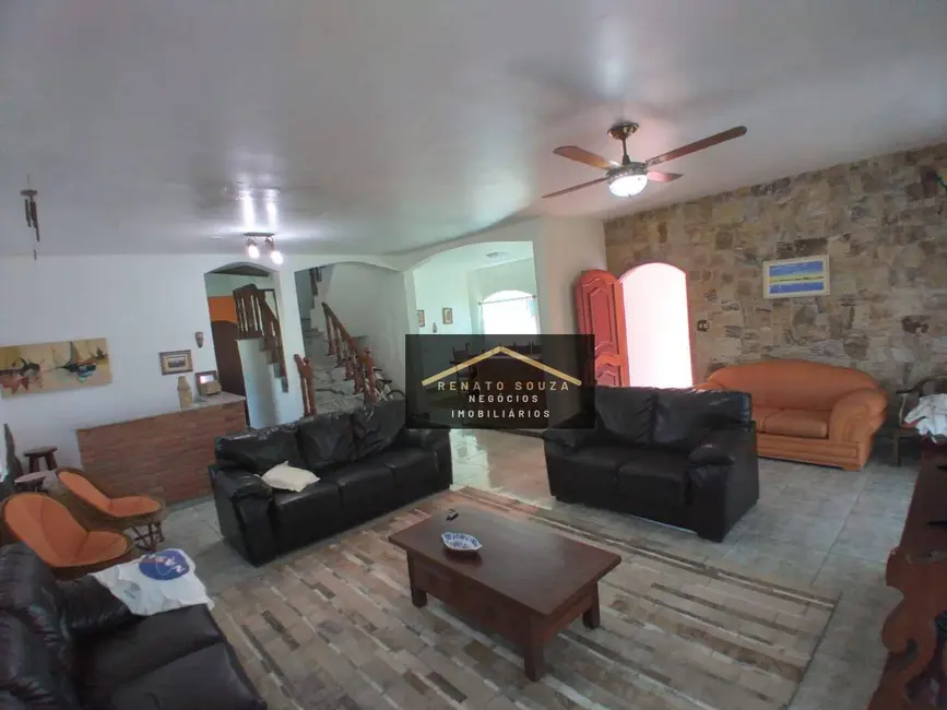 Sobrado com 4 quartos à venda, 400m2 em Peruibe - SP - imagem 7 Foto 7 de Sobrado com 4 quartos à venda, 400m2 em Peruibe - SP