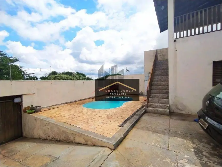 Foto 3 de Casa com 2 quartos à venda, 268m2 em Panorama - SP