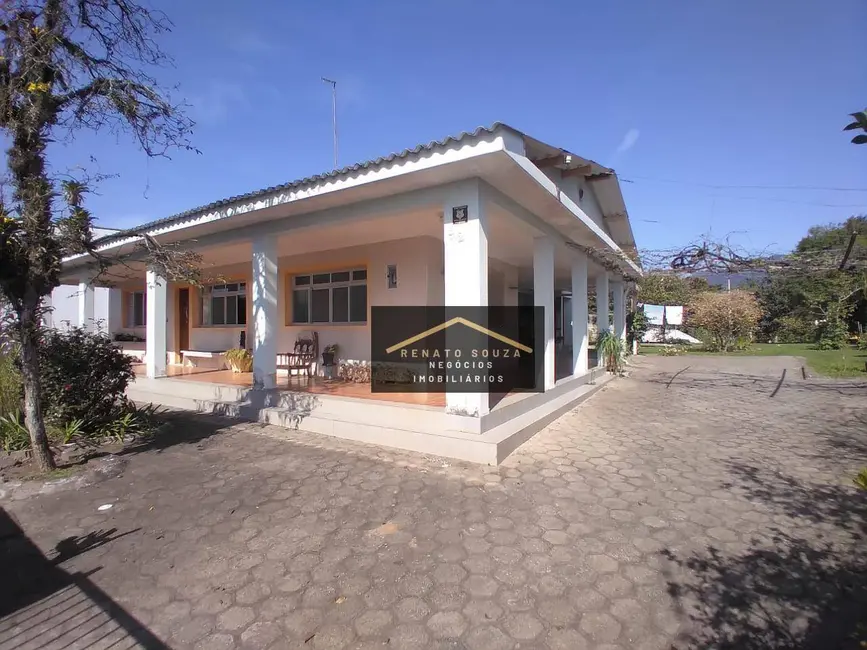 Casa com 4 quartos à venda, 1350m2 em Centro, Peruibe - SP - imagem 5 Foto 5 de Casa com 4 quartos à venda, 1350m2 em Centro, Peruibe - SP