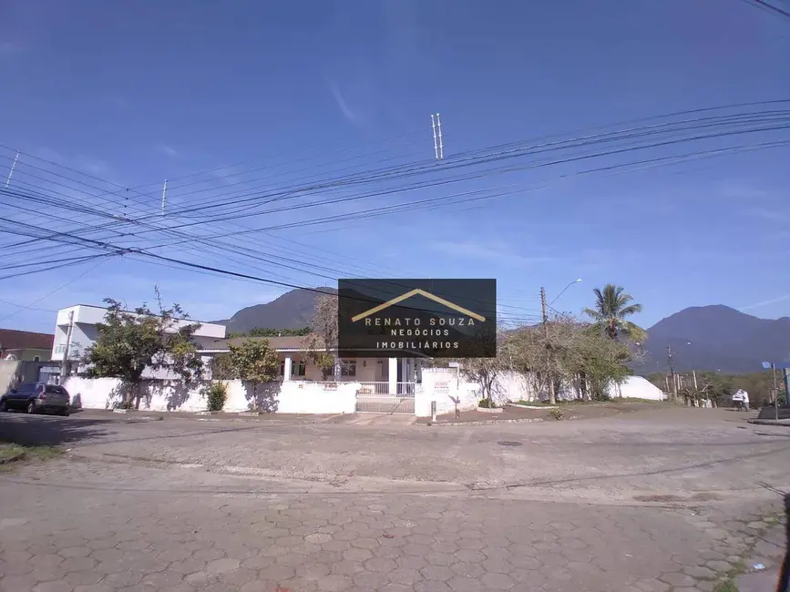 Casa com 4 quartos à venda, 1350m2 em Centro, Peruibe - SP - imagem 2 Foto 2 de Casa com 4 quartos à venda, 1350m2 em Centro, Peruibe - SP