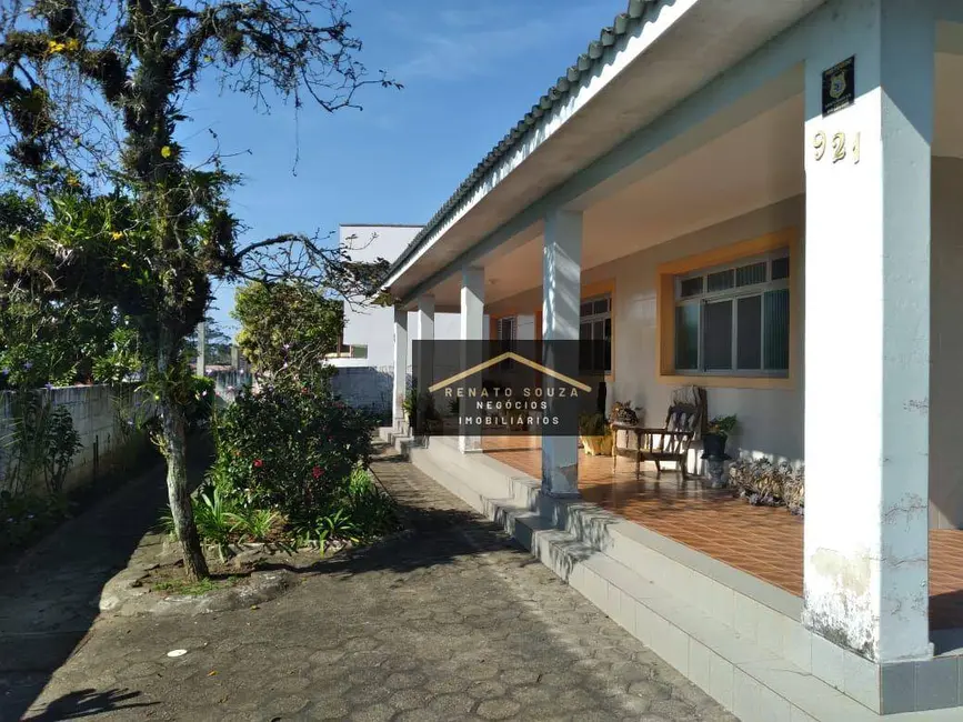 Casa com 4 quartos à venda, 1350m2 em Centro, Peruibe - SP - imagem 6 Foto 6 de Casa com 4 quartos à venda, 1350m2 em Centro, Peruibe - SP