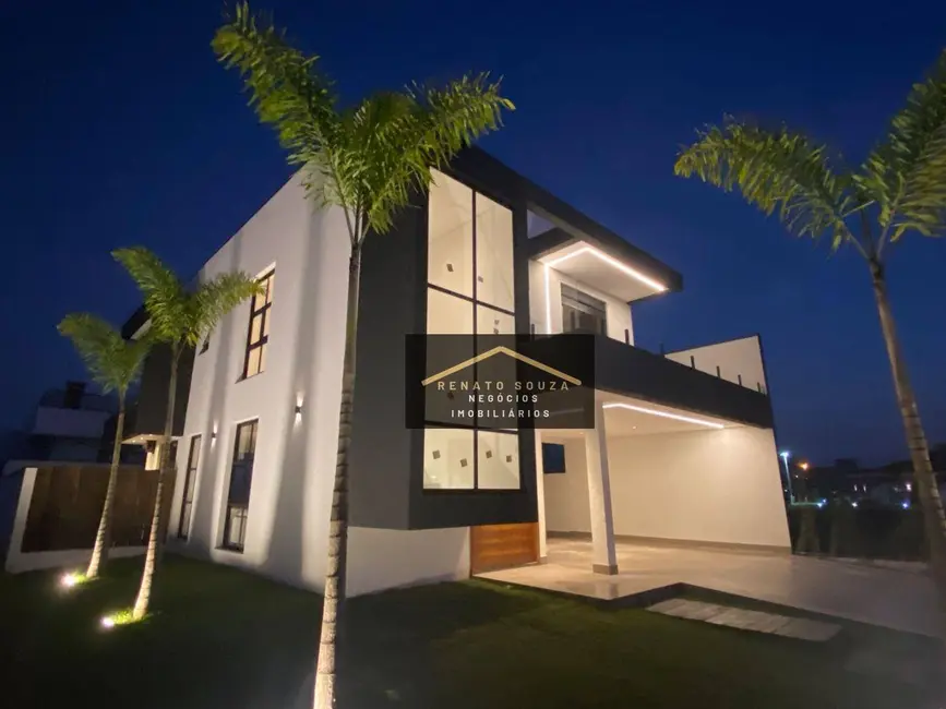 Casa de Condomínio com 4 quartos à venda, 400m2 em Peruibe - SP - imagem 4 Foto 4 de Casa de Condomínio com 4 quartos à venda, 400m2 em Peruibe - SP