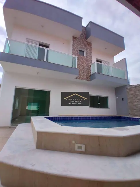 Foto 1 de Casa com 4 quartos à venda, 250m2 em Peruibe - SP