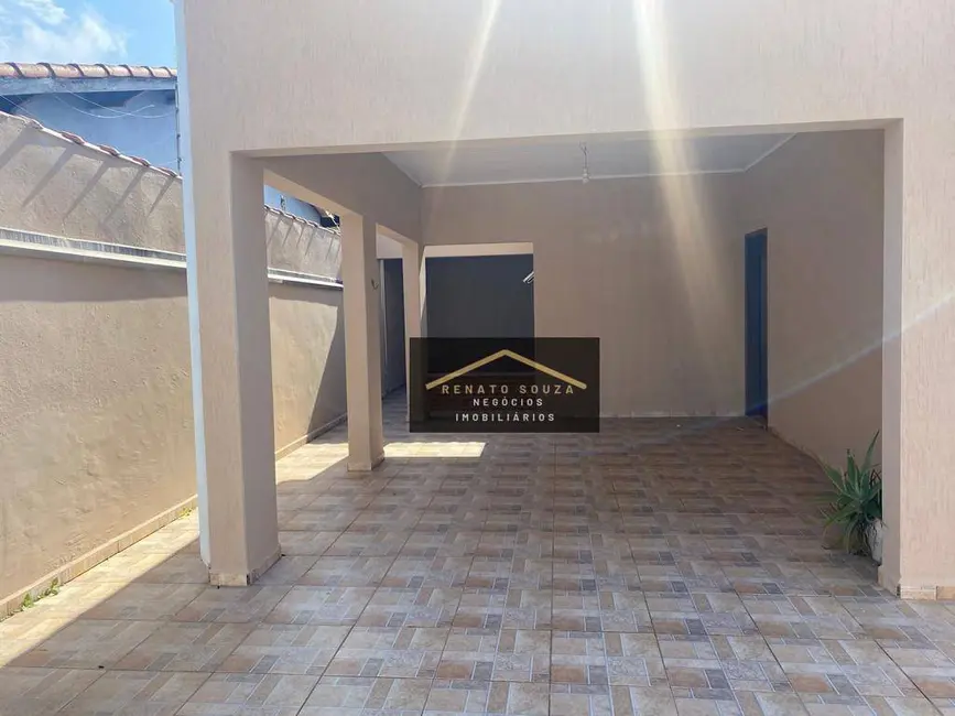 Foto 8 de Casa com 2 quartos à venda, 180m2 em Peruibe - SP