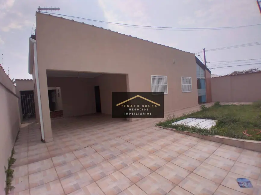 Foto 2 de Casa com 2 quartos à venda, 180m2 em Peruibe - SP