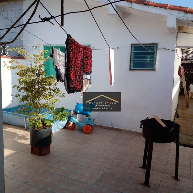 Casa com 3 quartos à venda, 210m2 em Peruibe - SP - imagem 5 Foto 5 de Casa com 3 quartos à venda, 210m2 em Peruibe - SP