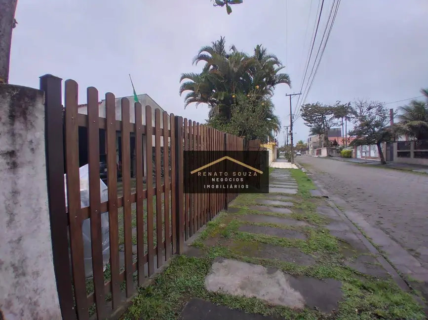 Casa com 4 quartos à venda, 476m2 em Peruibe - SP - imagem 5 Foto 5 de Casa com 4 quartos à venda, 476m2 em Peruibe - SP