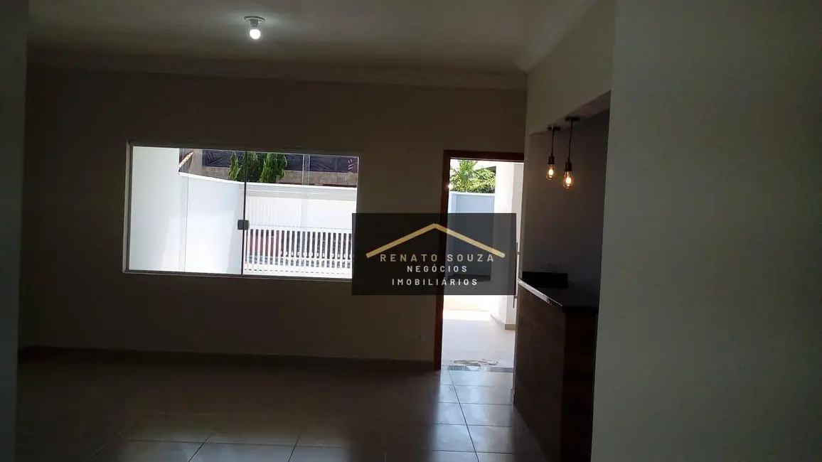 Casa com 3 quartos à venda, 250m2 em Peruibe - SP - imagem 5 Foto 5 de Casa com 3 quartos à venda, 250m2 em Peruibe - SP