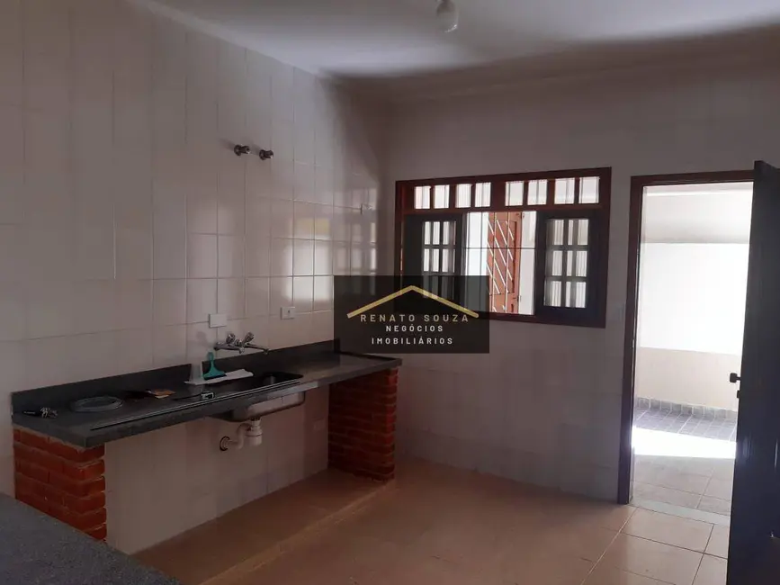Casa com 4 quartos à venda, 250m2 em Peruibe - SP - imagem 8 Foto 8 de Casa com 4 quartos à venda, 250m2 em Peruibe - SP