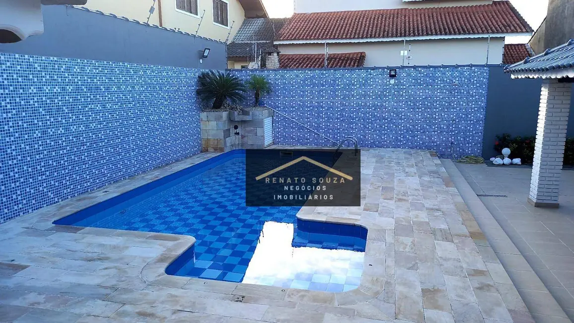 Casa com 4 quartos à venda, 400m2 em Peruibe - SP - imagem 4 Foto 4 de Casa com 4 quartos à venda, 400m2 em Peruibe - SP