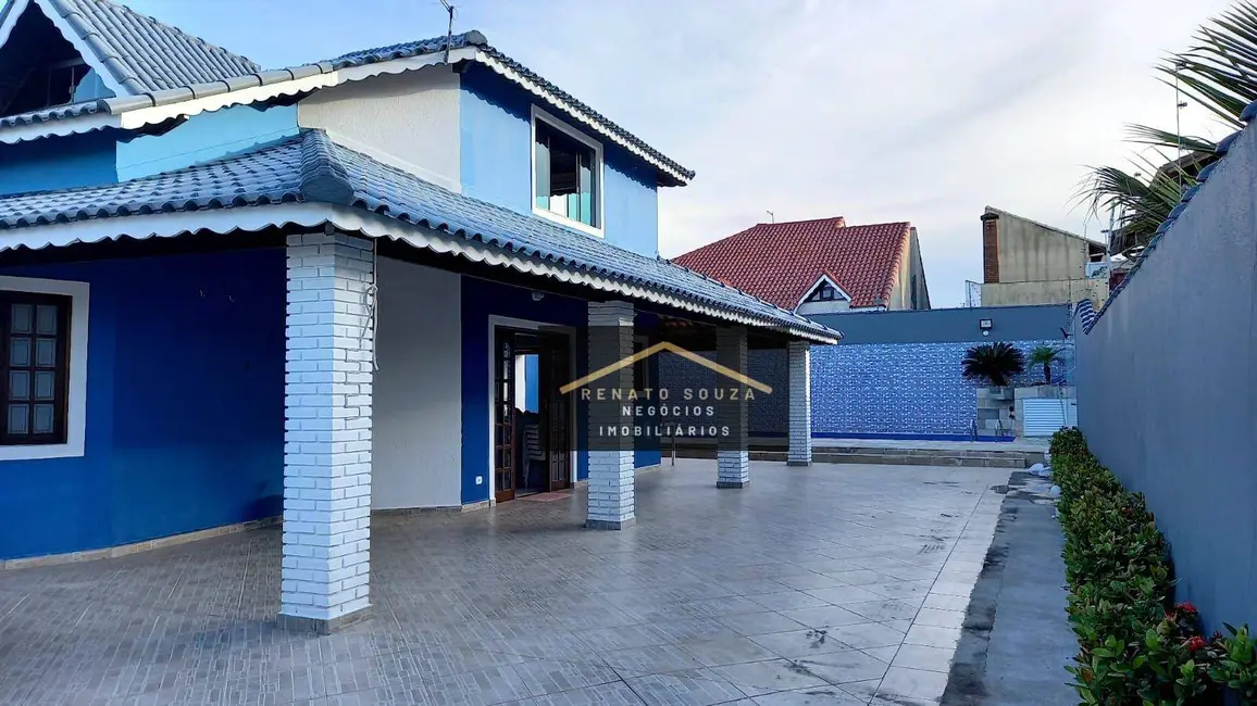 Casa com 4 quartos à venda, 400m2 em Peruibe - SP - imagem 9 Foto 9 de Casa com 4 quartos à venda, 400m2 em Peruibe - SP