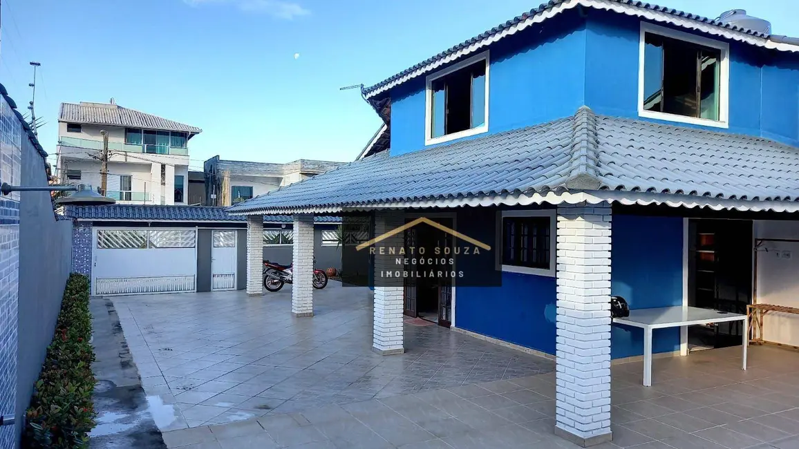 Foto 2 de Casa com 4 quartos à venda, 400m2 em Peruibe - SP
