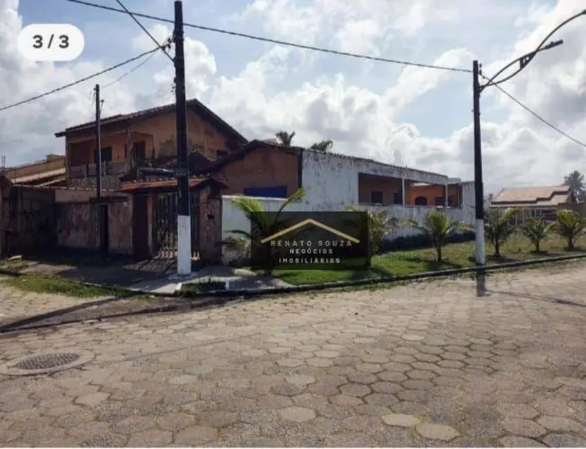 Casa com 3 quartos à venda, 300m2 em Peruibe - SP - imagem 4 Foto 4 de Casa com 3 quartos à venda, 300m2 em Peruibe - SP