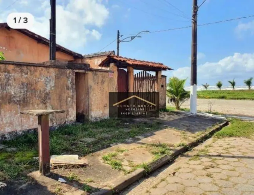 Casa com 3 quartos à venda, 300m2 em Peruibe - SP - imagem 2 Foto 2 de Casa com 3 quartos à venda, 300m2 em Peruibe - SP