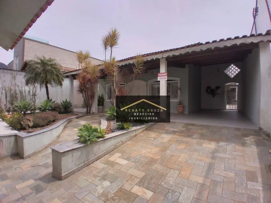 Casa com 4 quartos à venda, 750m2 em Peruibe - SP - imagem 5 Foto 5 de Casa com 4 quartos à venda, 750m2 em Peruibe - SP