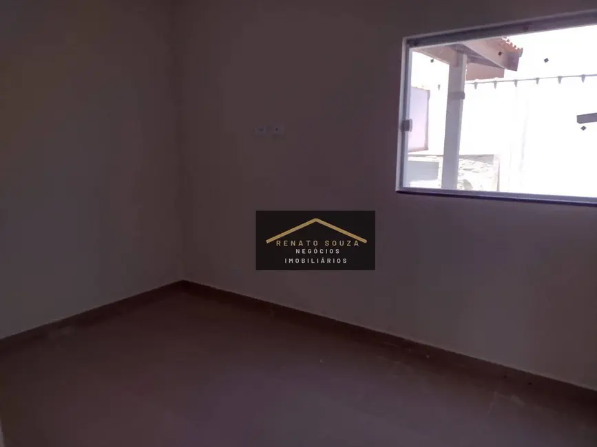 Casa com 3 quartos à venda, 125m2 em Peruibe - SP - imagem 8 Foto 8 de Casa com 3 quartos à venda, 125m2 em Peruibe - SP