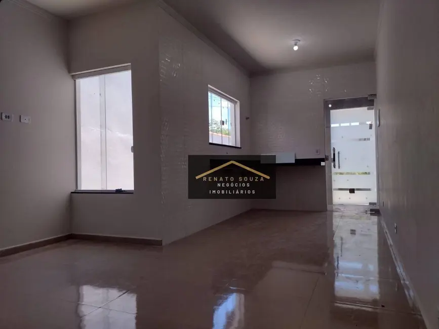 Casa com 3 quartos à venda, 125m2 em Peruibe - SP - imagem 4 Foto 4 de Casa com 3 quartos à venda, 125m2 em Peruibe - SP