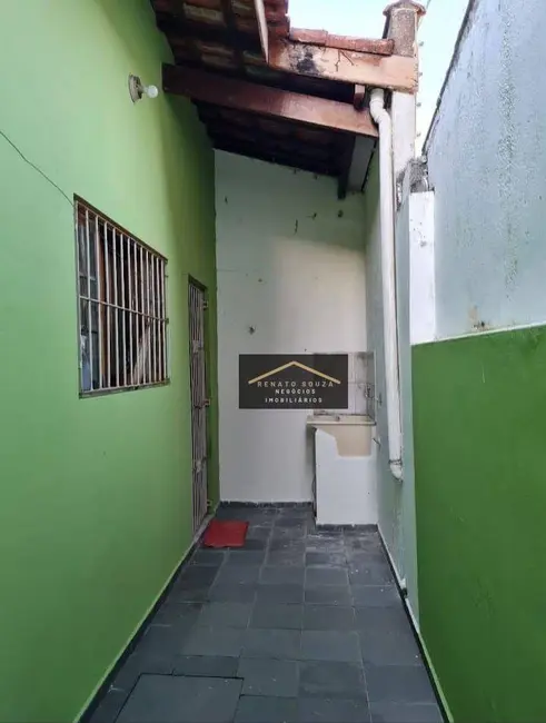 Casa com 2 quartos à venda, 150m2 em Peruibe - SP - imagem 4 Foto 4 de Casa com 2 quartos à venda, 150m2 em Peruibe - SP