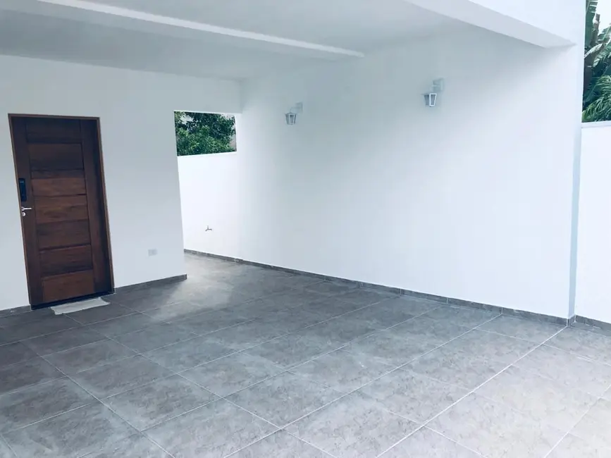 Foto 3 de Casa com 3 quartos à venda, 264m2 em Peruibe - SP