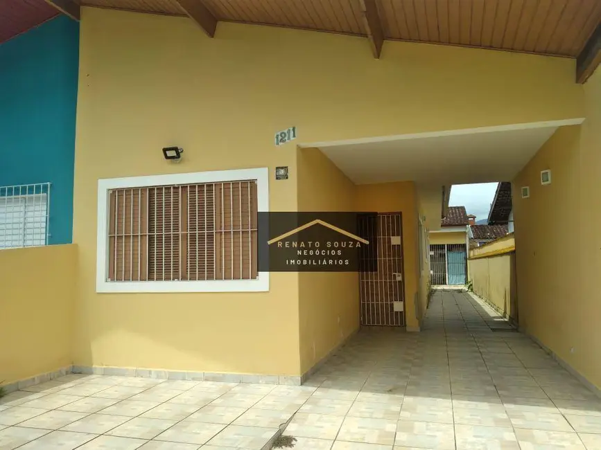 Foto 1 de Casa com 3 quartos à venda, 180m2 em Peruibe - SP