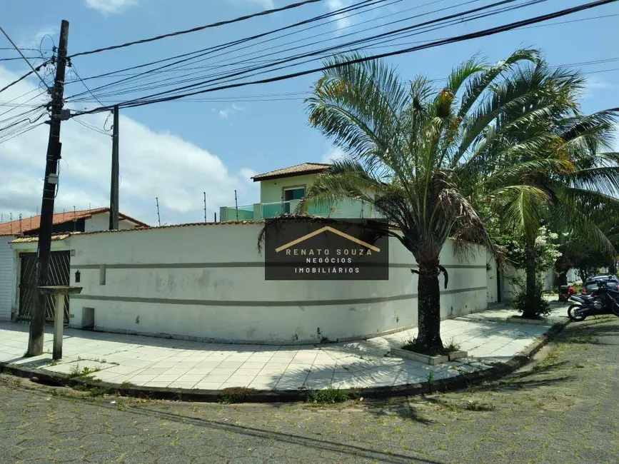 Casa com 3 quartos à venda, 298m2 em Peruibe - SP - imagem 2 Foto 2 de Casa com 3 quartos à venda, 298m2 em Peruibe - SP