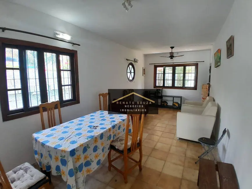 Casa com 2 quartos à venda, 280m2 em Peruibe - SP - imagem 4 Foto 4 de Casa com 2 quartos à venda, 280m2 em Peruibe - SP